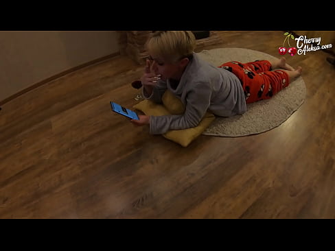 ❤️ Skør blondine suger kæmpe pik og hopper på den - analsex Sluts at da.sexeey.ru ❌