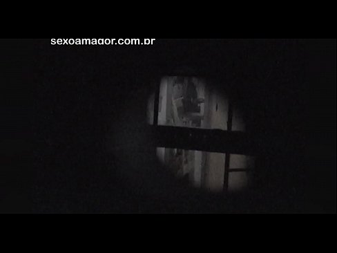 ❤️ Blondie bliver hemmeligt videooptaget af en voyeur fra nabolaget gemt bag hule mursten Sluts at da.sexeey.ru ❌